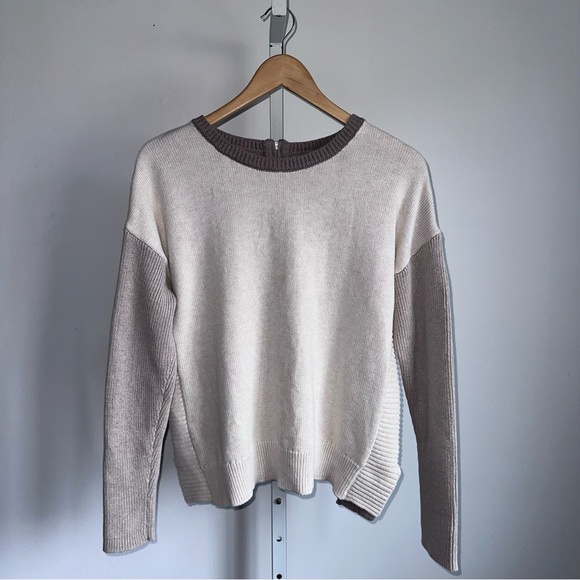 Rachel Zoe Sweaters - Rachel Zoe Neutral Colorblock Pullover Sweater Large Zip Back Cozy